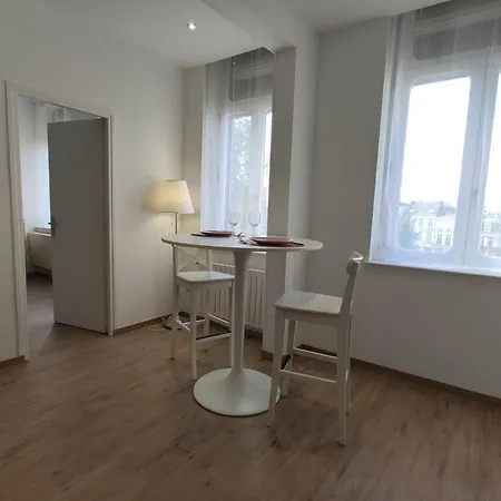 Residence Jehan Froissart Valenciennes Exterior foto