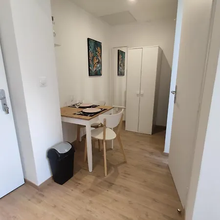 Residence Jehan Froissart Valenciennes Exterior foto