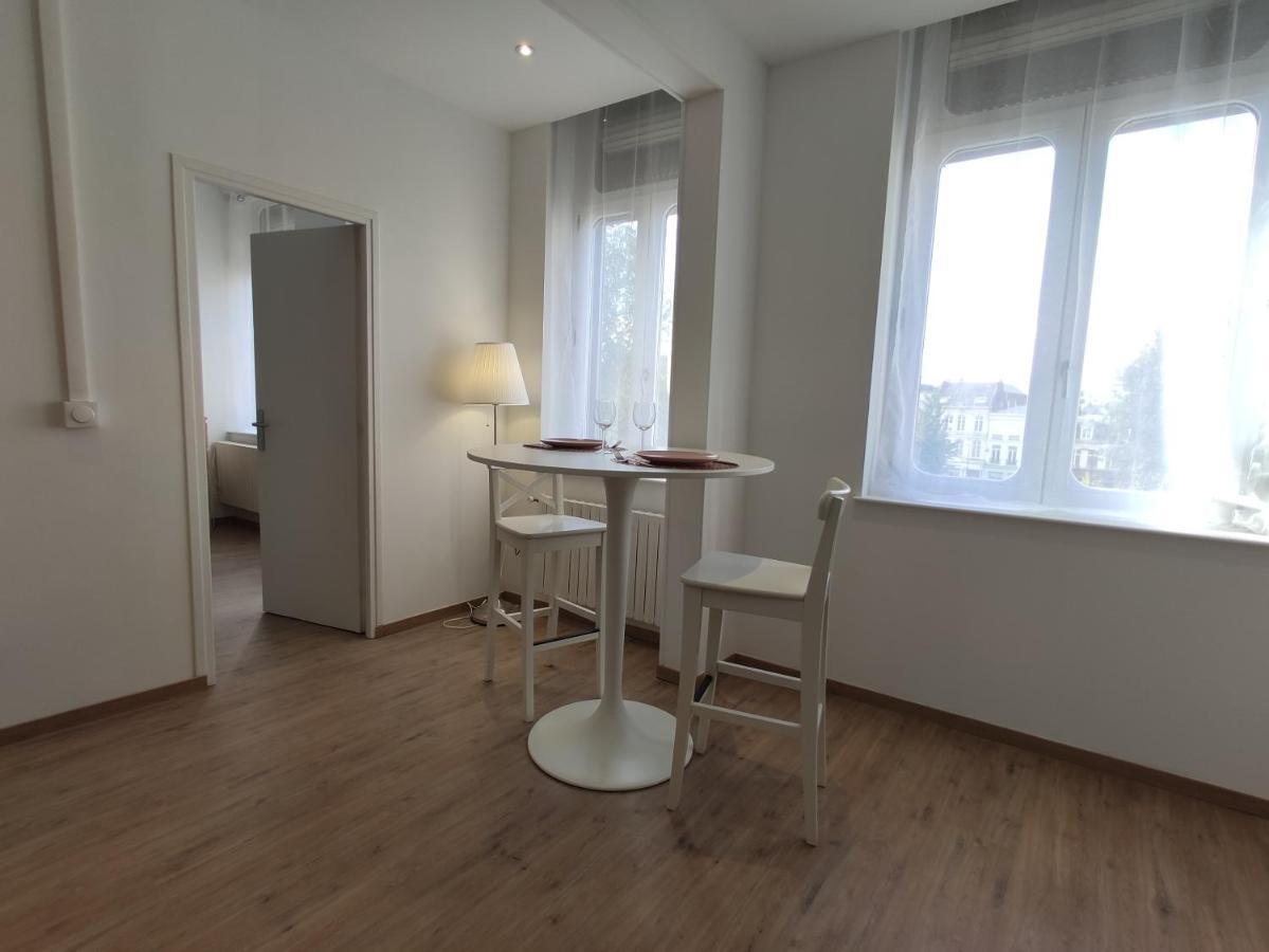 Jehan Froissart Appartement *